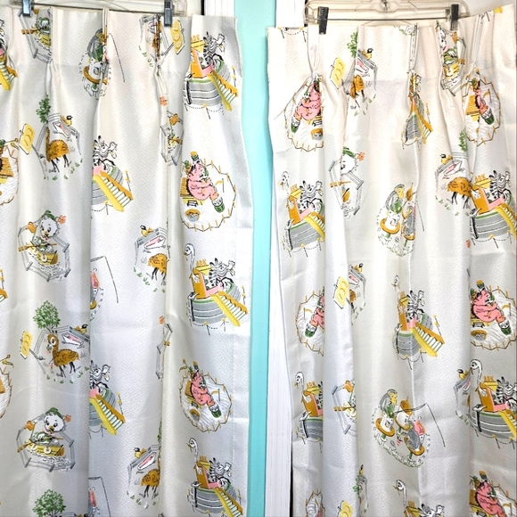 Vintage 1950s baby nursery curtains!! 6 panels!! - Picture 1 of 5